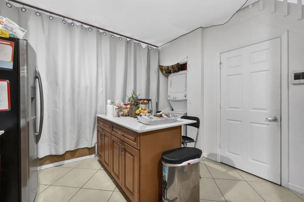 3720 Oleander Terrace Riviera Beach, FL 33404
