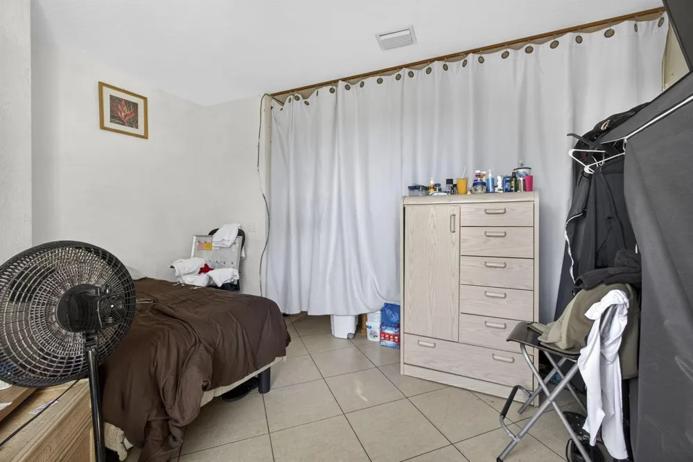 3720 Oleander Terrace Riviera Beach, FL 33404