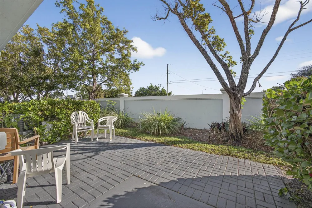 3720 Oleander Terrace Riviera Beach, FL 33404