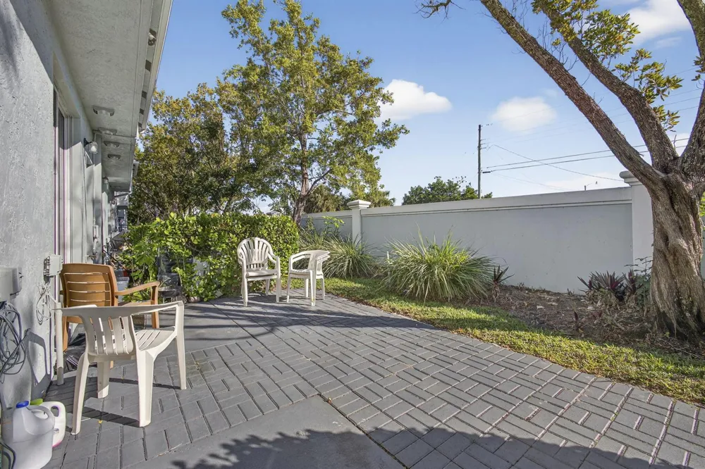 3720 Oleander Terrace Riviera Beach, FL 33404