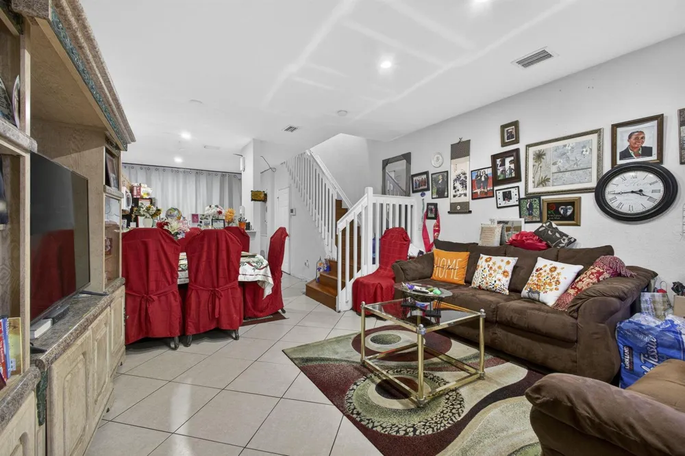 3720 Oleander Terrace Riviera Beach, FL 33404