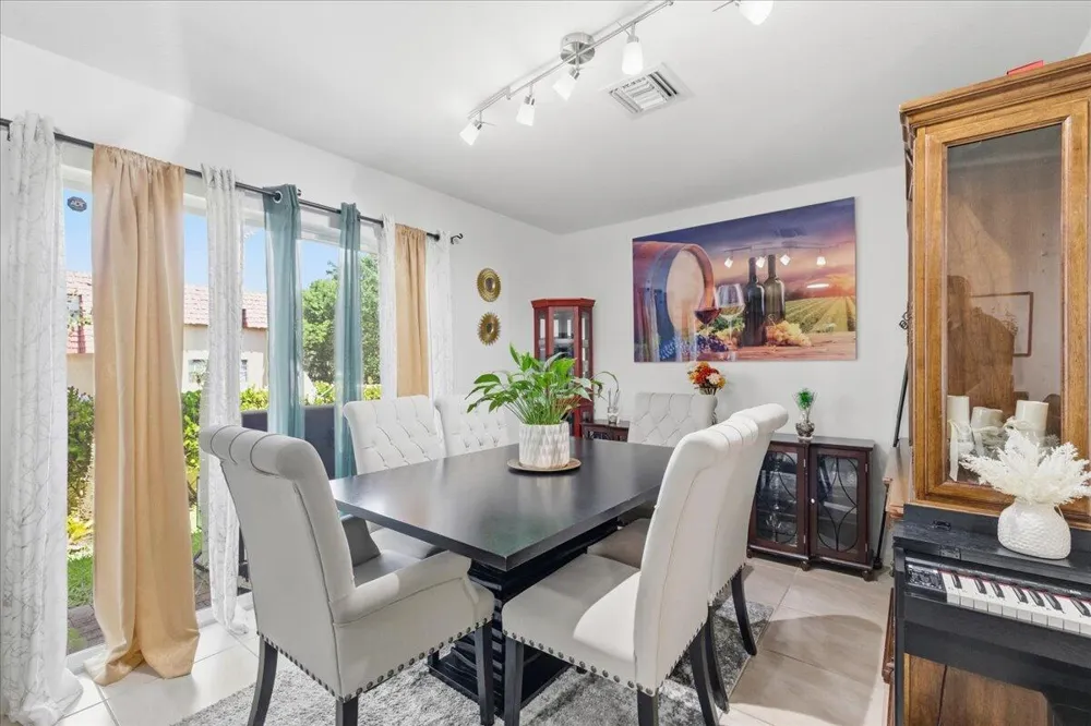 1340 SW 53rd Avenue North Lauderdale, FL 33068