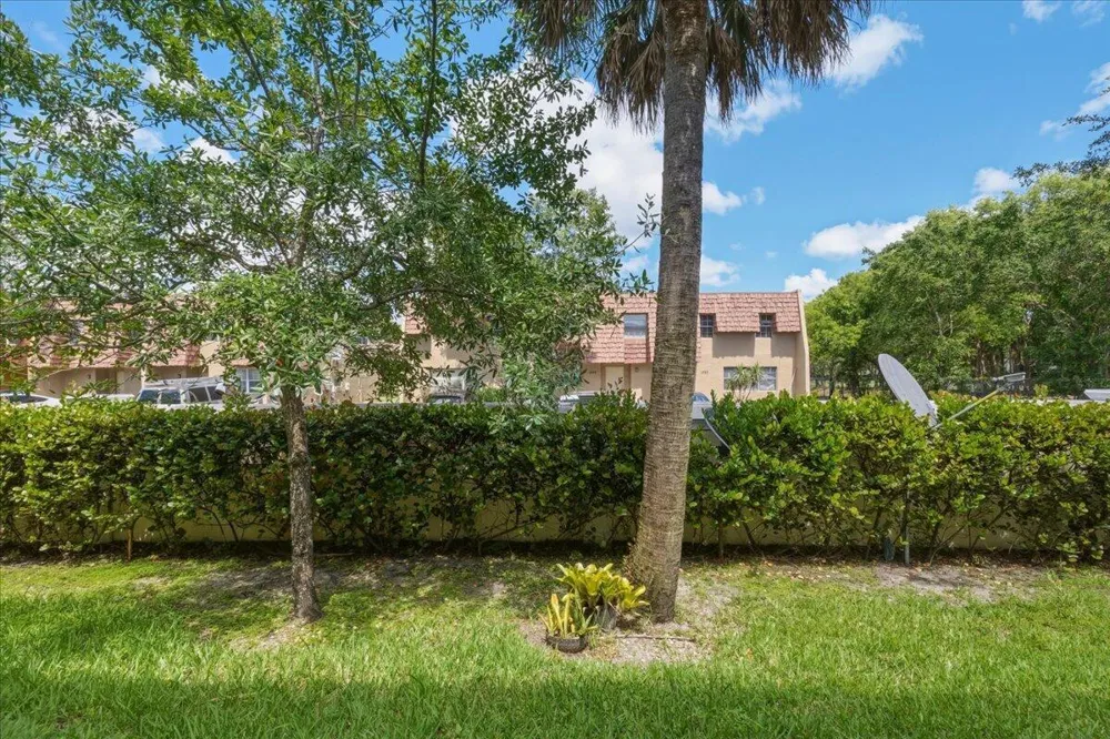 1340 SW 53rd Avenue North Lauderdale, FL 33068