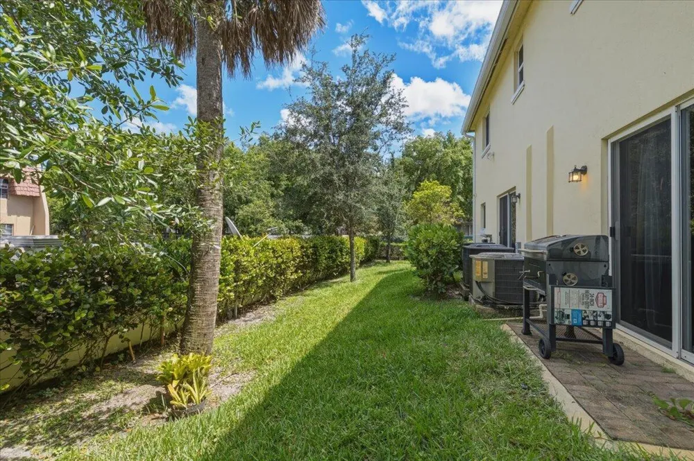 1340 SW 53rd Avenue North Lauderdale, FL 33068