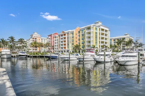 804 E Windward Way #211
