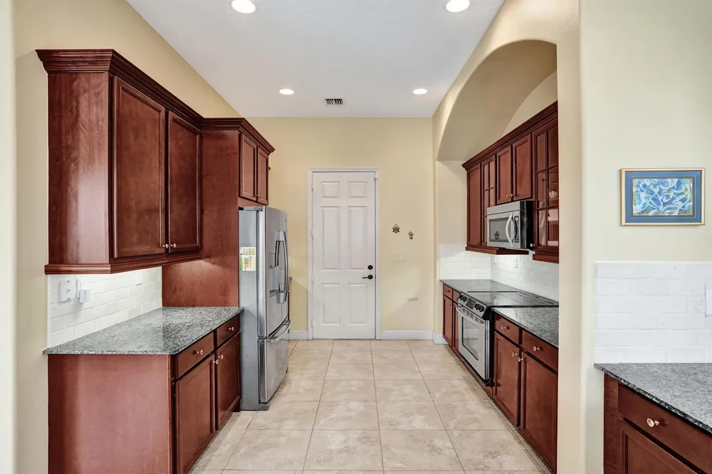 8541 NW 38th Street Cooper City, FL 33024