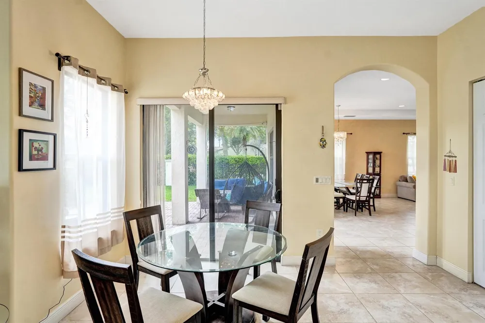 8541 NW 38th Street Cooper City, FL 33024