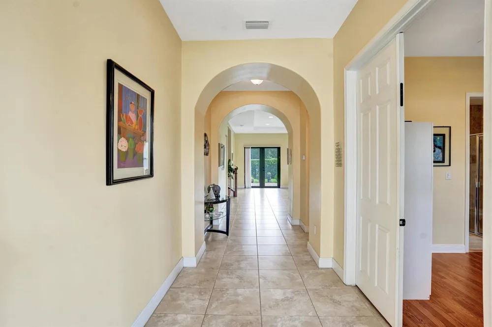 8541 NW 38th Street Cooper City, FL 33024