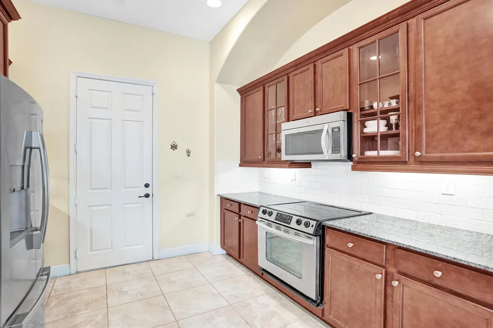 8541 NW 38th Street Cooper City, FL 33024