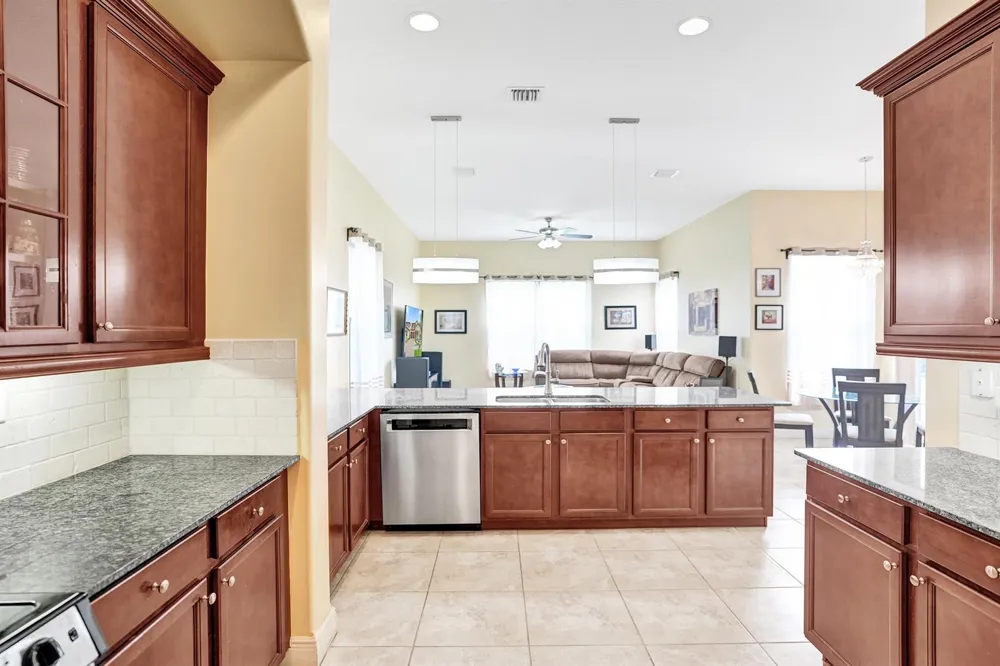 8541 NW 38th Street Cooper City, FL 33024