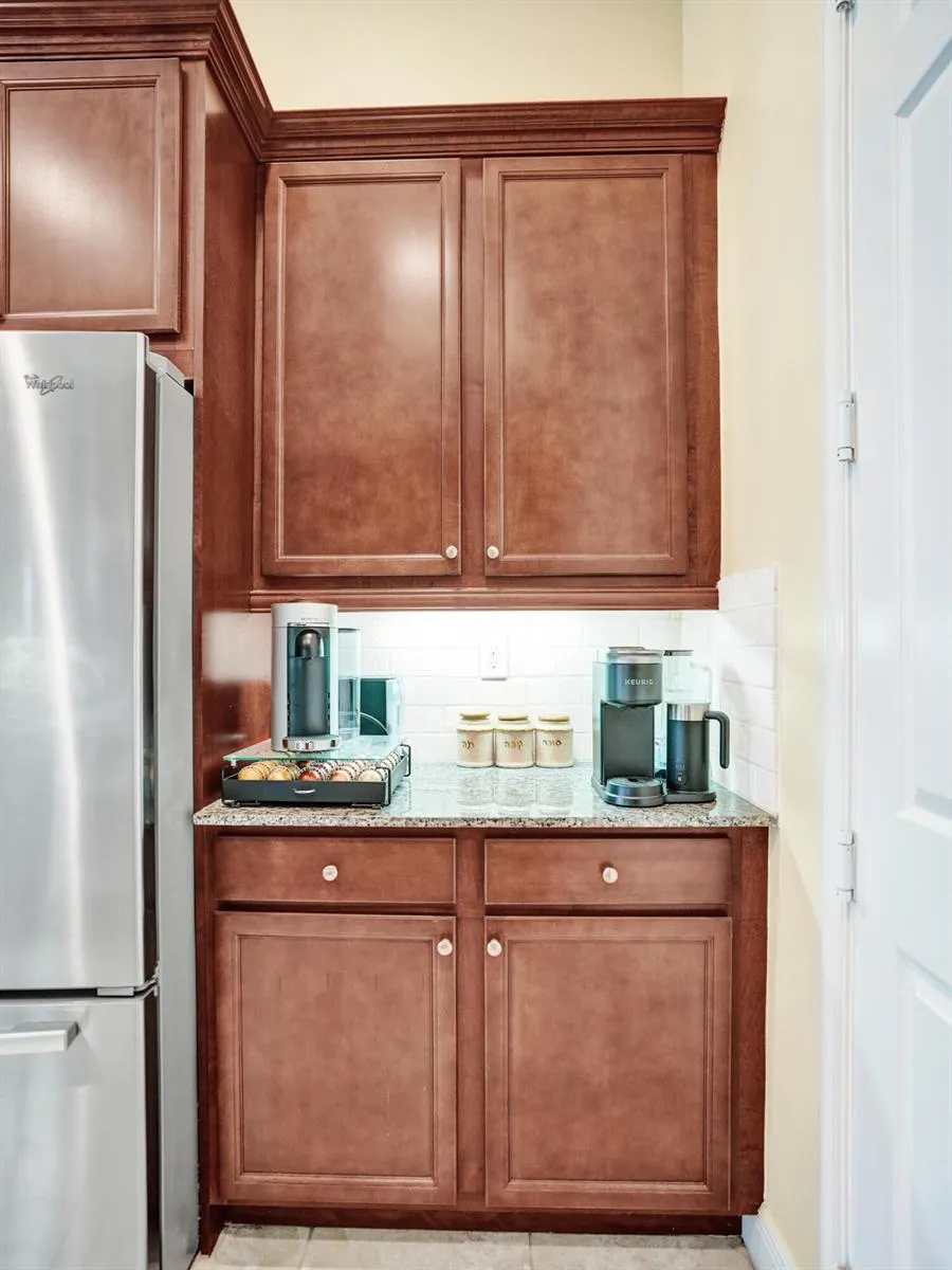 8541 NW 38th Street Cooper City, FL 33024