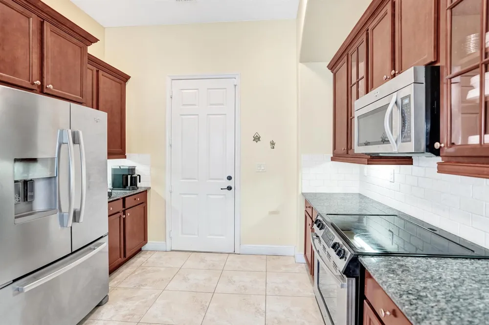 8541 NW 38th Street Cooper City, FL 33024