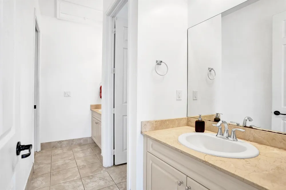 8541 NW 38th Street Cooper City, FL 33024