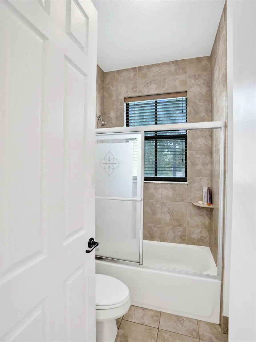 8541 NW 38th Street Cooper City, FL 33024