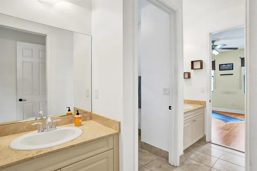8541 NW 38th Street Cooper City, FL 33024