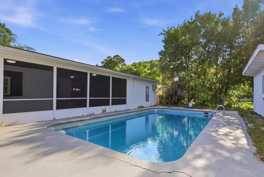 2726 6th Place Vero Beach, FL 32968