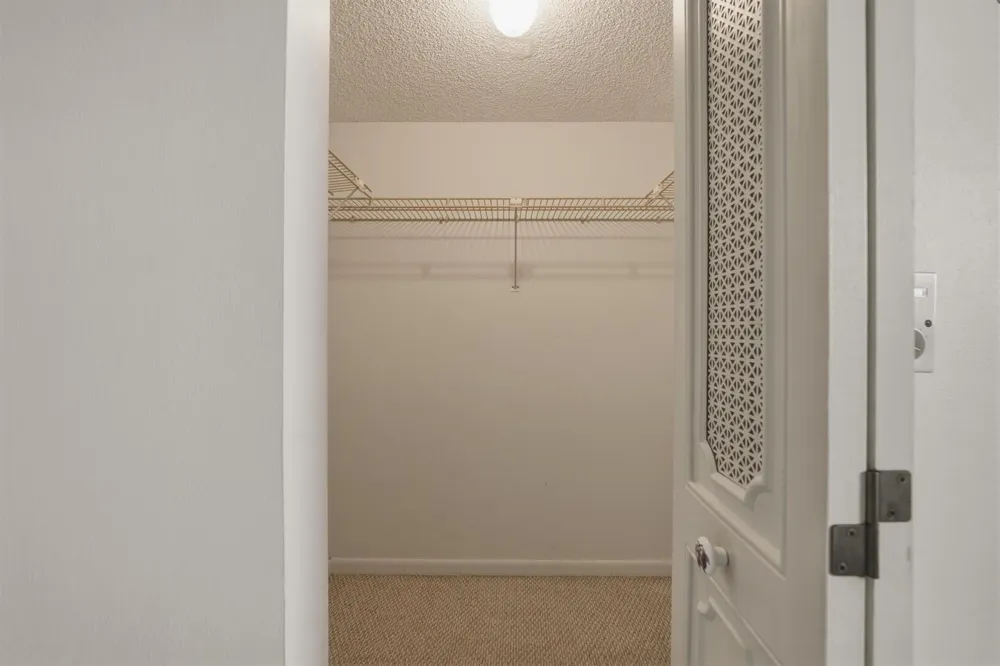 205 SE 11th Terrace #403 Dania Beach, FL 33004