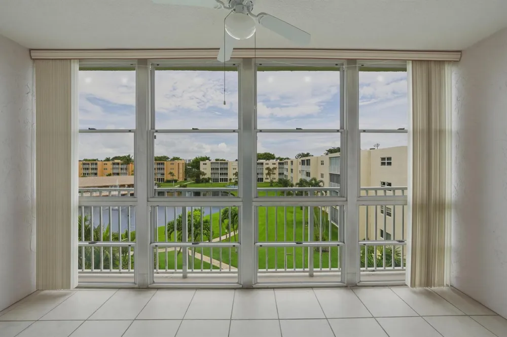 205 SE 11th Terrace #403 Dania Beach, FL 33004