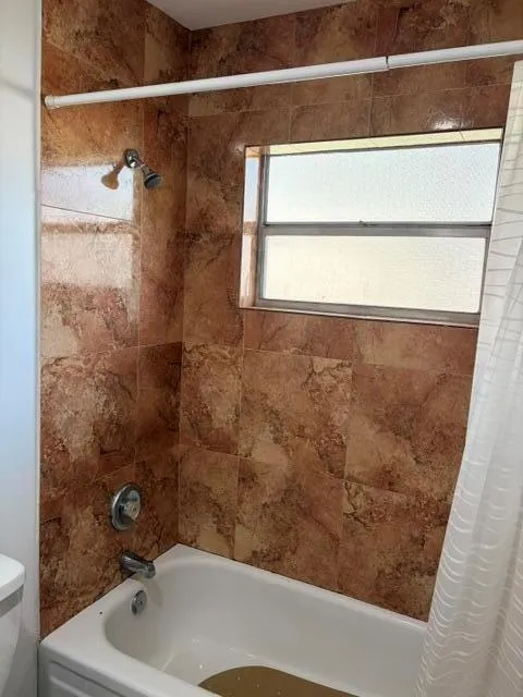 5103 NW 35th Street #401 Lauderdale Lakes, FL 33319