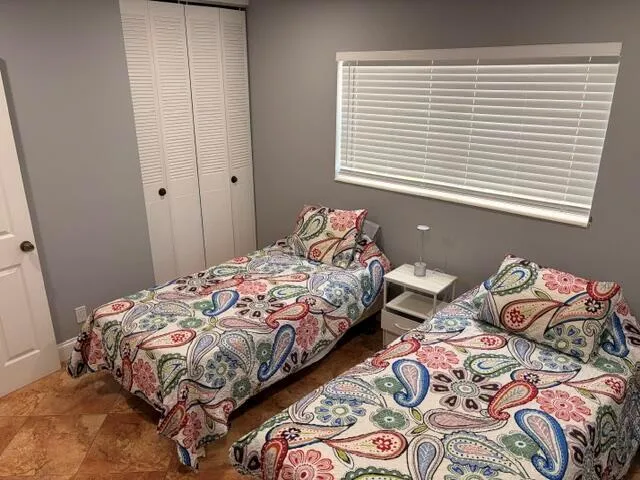5103 NW 35th Street #401 Lauderdale Lakes, FL 33319