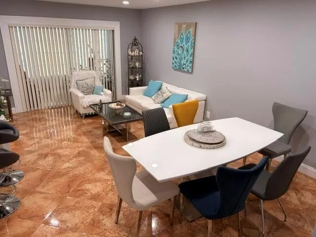 5103 NW 35th Street #401 Lauderdale Lakes, FL 33319