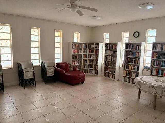 5103 NW 35th Street #401 Lauderdale Lakes, FL 33319