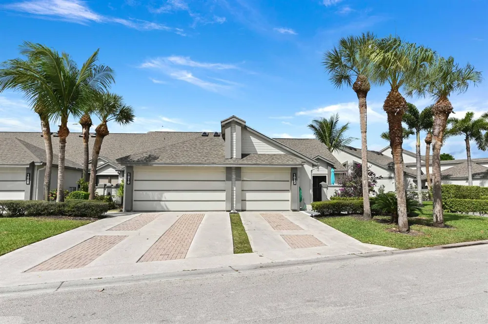 1012 Landings Boulevard 