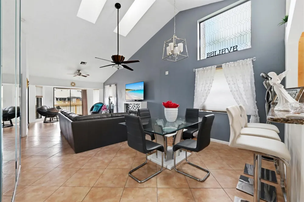 1012 Landings Boulevard 