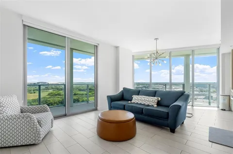 2000 Metropica Way #1410