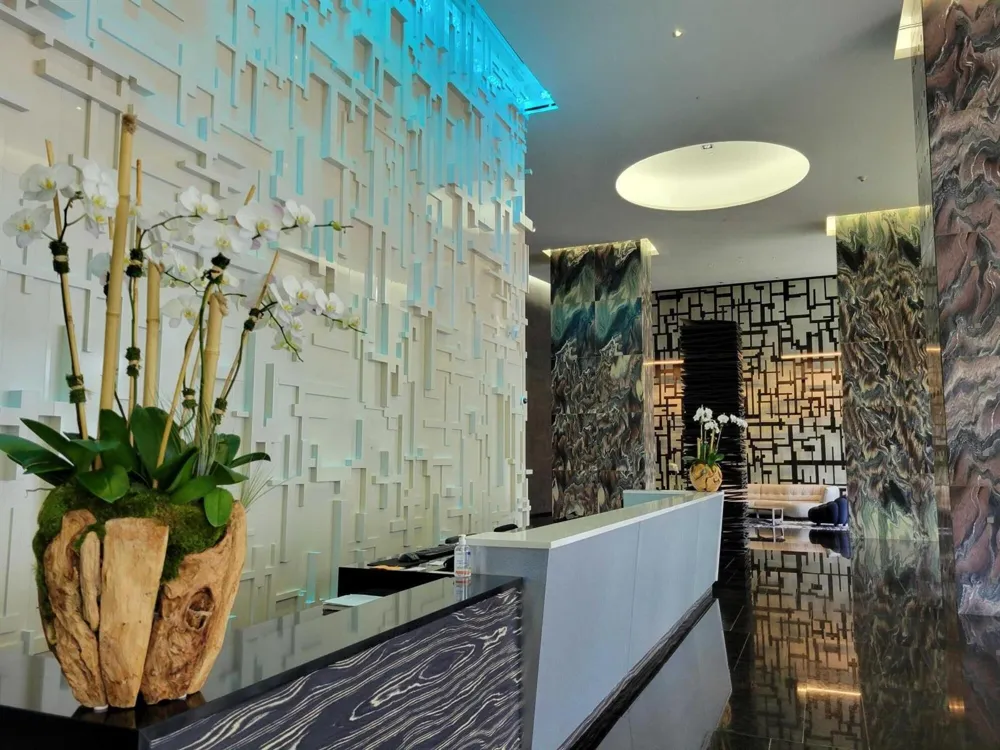 1850 S Ocean Drive #3806 Hallandale Beach, FL 33009