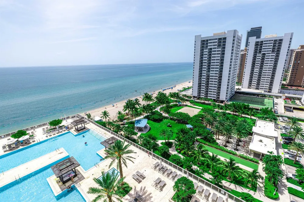 1850 S Ocean Drive #3806 Hallandale Beach, FL 33009