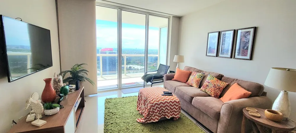 1850 S Ocean Drive #3806 Hallandale Beach, FL 33009