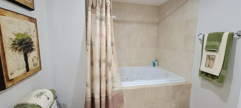 1850 S Ocean Drive #3806 Hallandale Beach, FL 33009
