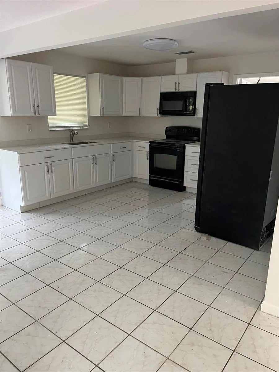 8956 SE 65th Way SE Okeechobee, FL 34974