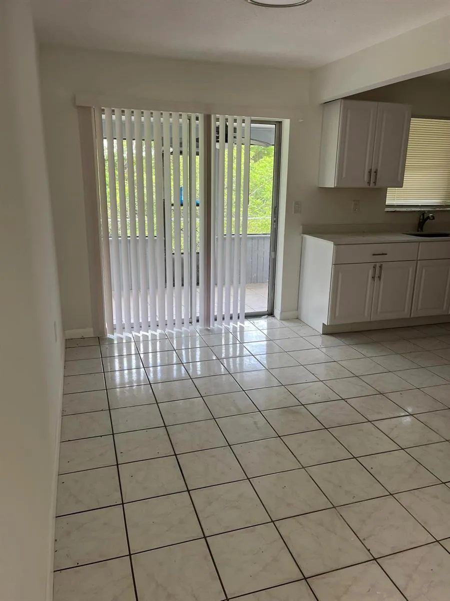 8956 SE 65th Way SE Okeechobee, FL 34974