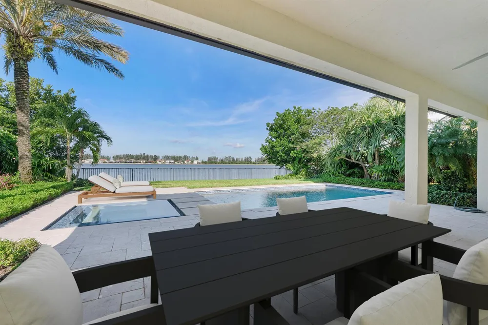 8685 Parkland Bay Drive Parkland, FL 33076
