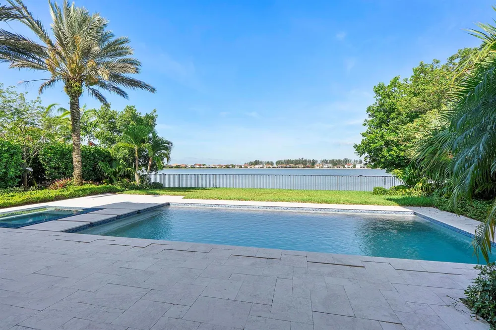 8685 Parkland Bay Drive Parkland, FL 33076