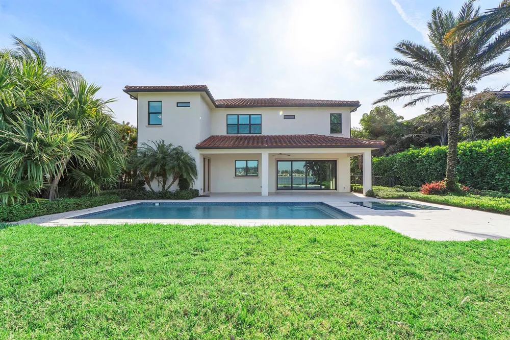 8685 Parkland Bay Drive Parkland, FL 33076