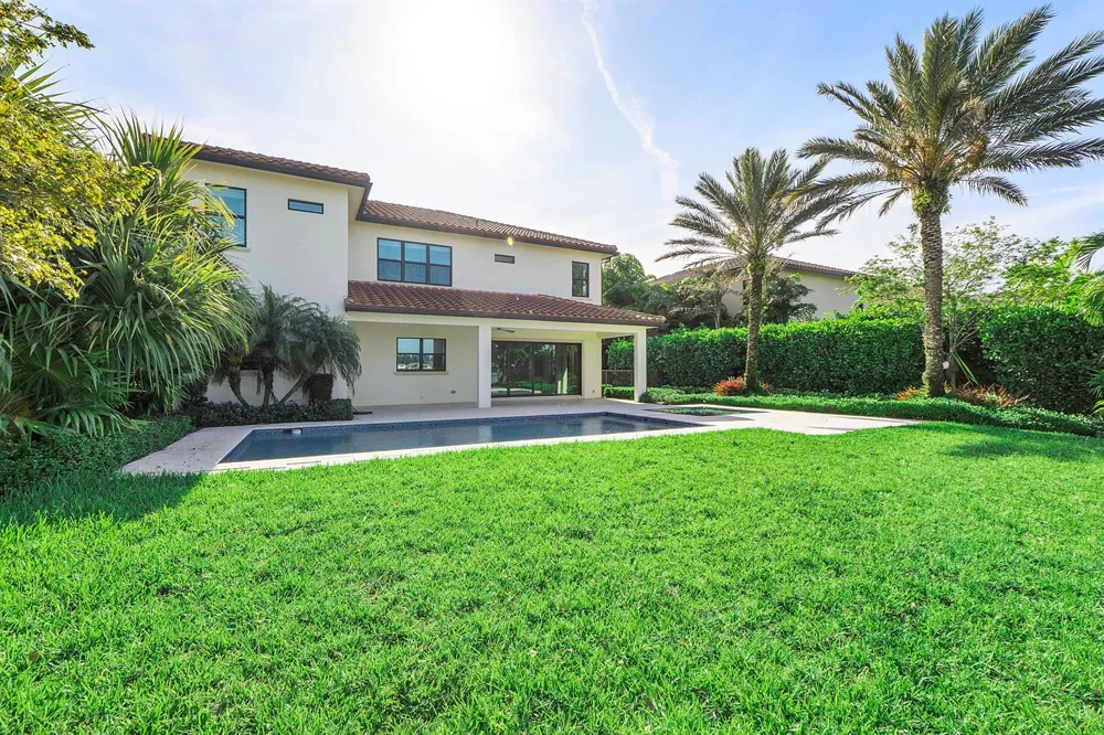 8685 Parkland Bay Drive Parkland, FL 33076