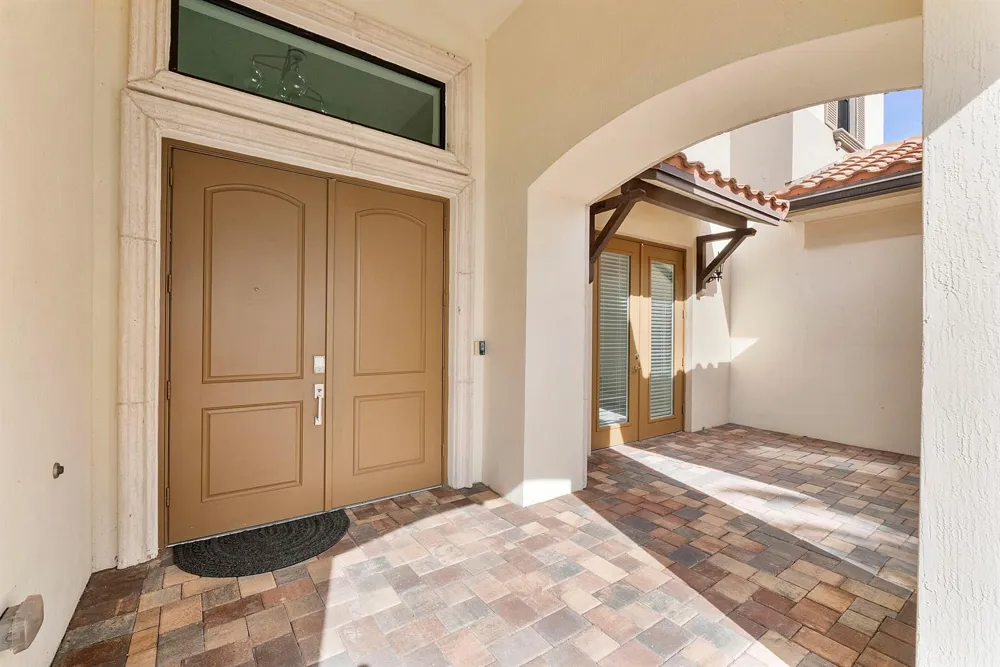 8685 Parkland Bay Drive Parkland, FL 33076