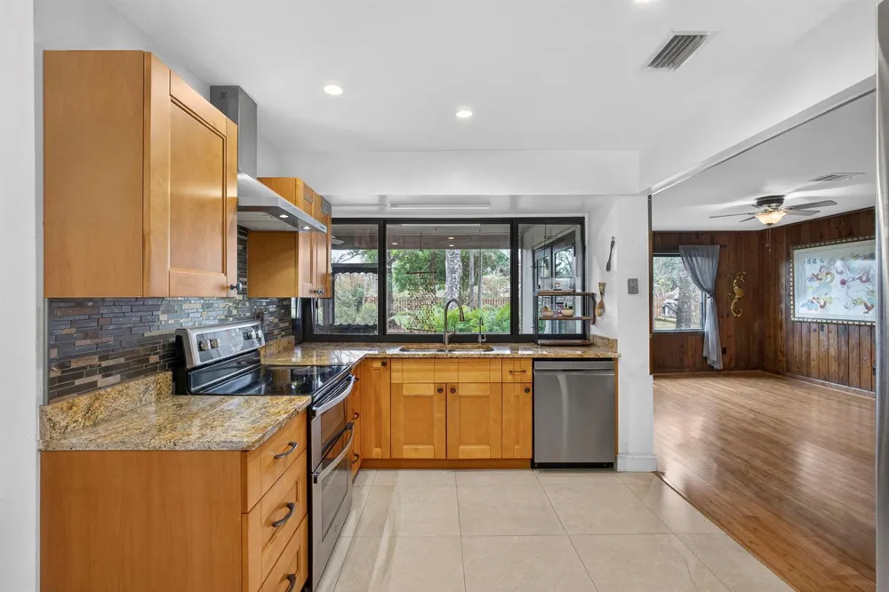 749 W Rambling Drive Wellington, FL 33414