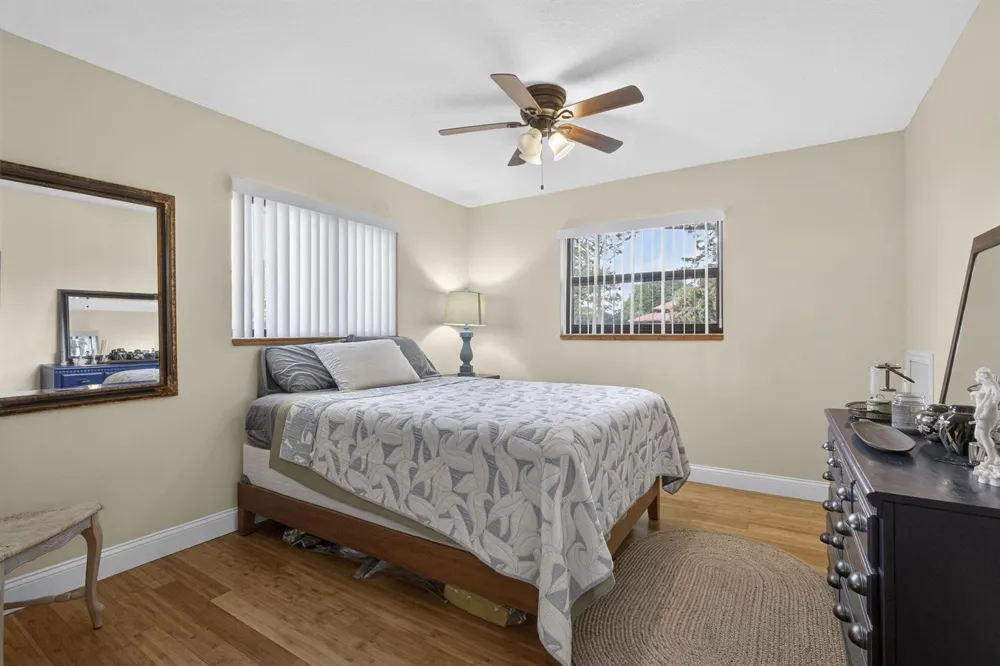 749 W Rambling Drive Wellington, FL 33414