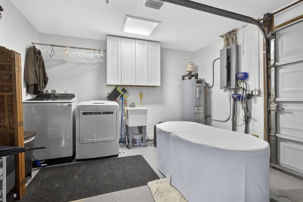 749 W Rambling Drive Wellington, FL 33414