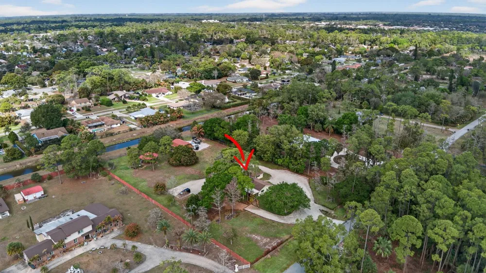 749 W Rambling Drive Wellington, FL 33414