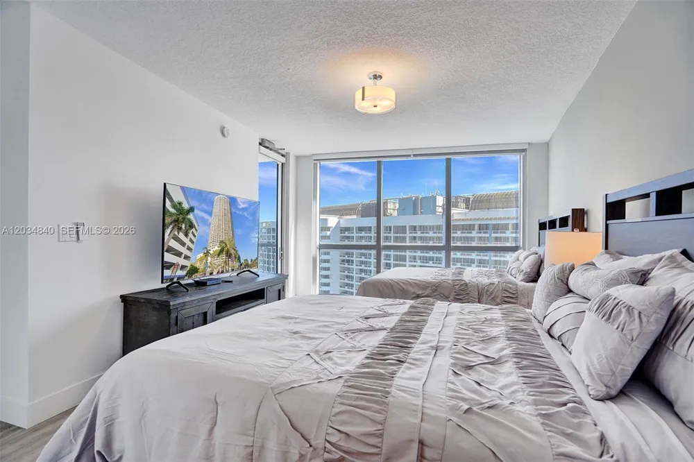 1750 Bayshore Dr #3802 Miami, FL 33132