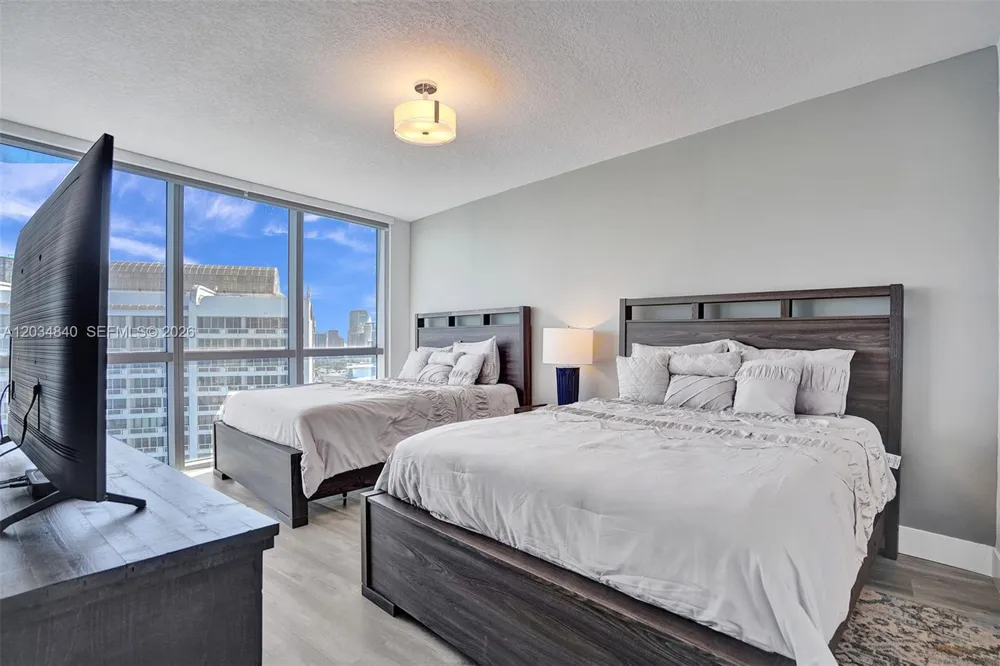 1750 Bayshore Dr #3802 Miami, FL 33132