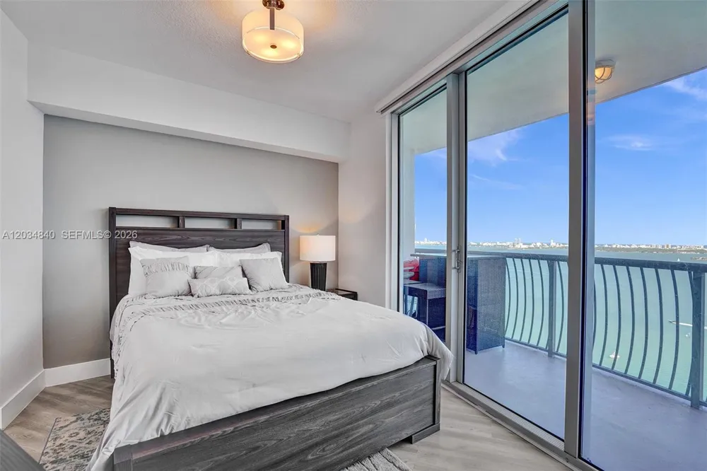 1750 Bayshore Dr #3802 Miami, FL 33132