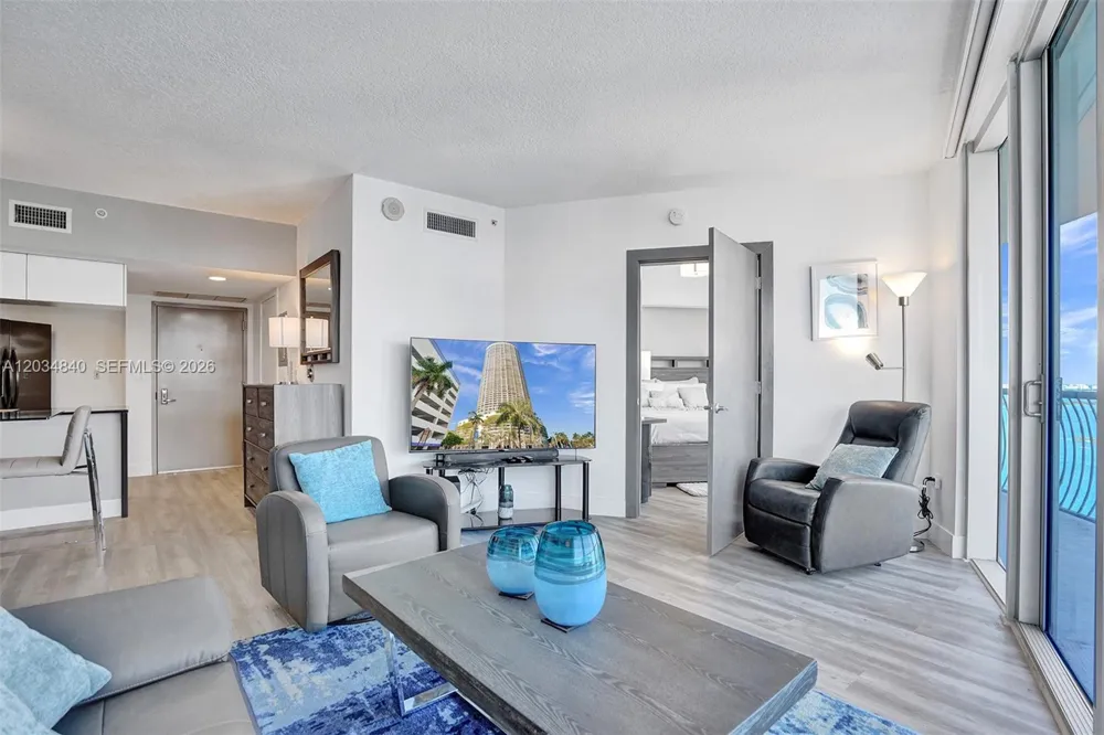 1750 Bayshore Dr #3802 Miami, FL 33132
