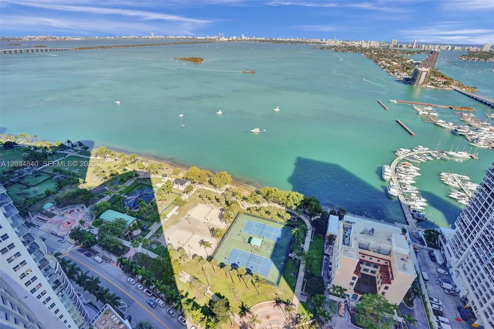 1750 Bayshore Dr #3802 Miami, FL 33132