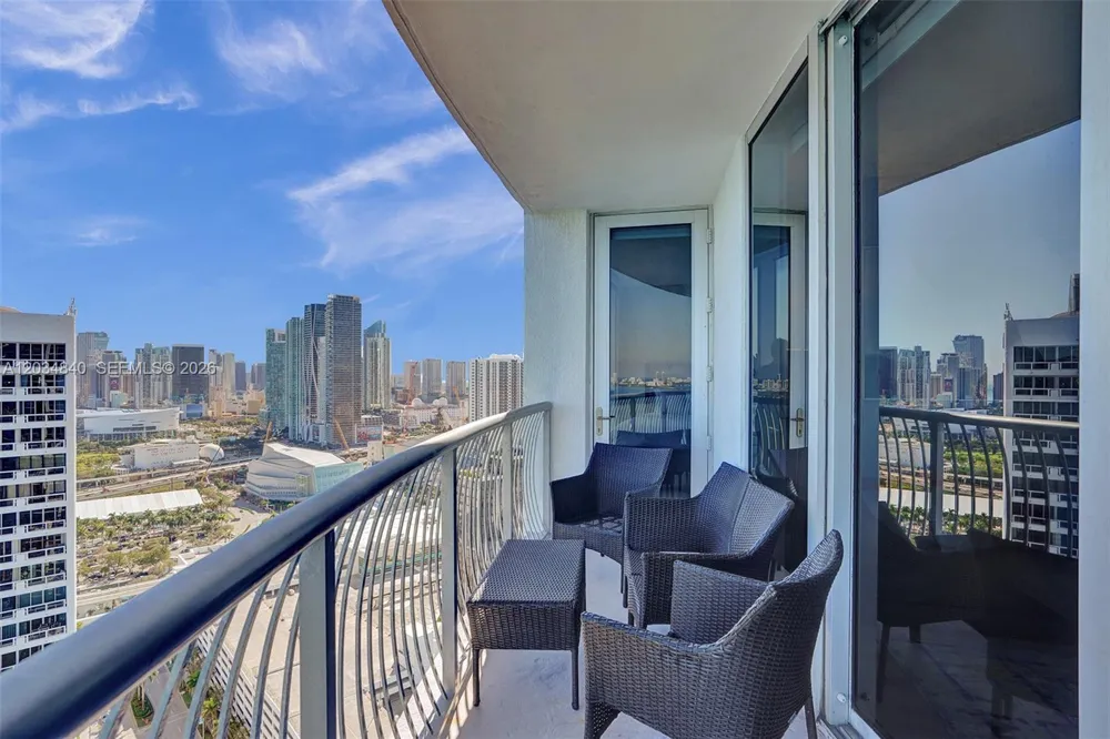 1750 Bayshore Dr #3802 Miami, FL 33132